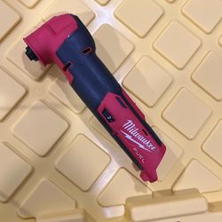 Milwaukee M12 Multi-tool