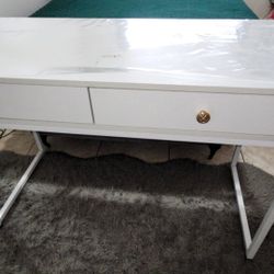 White Desk