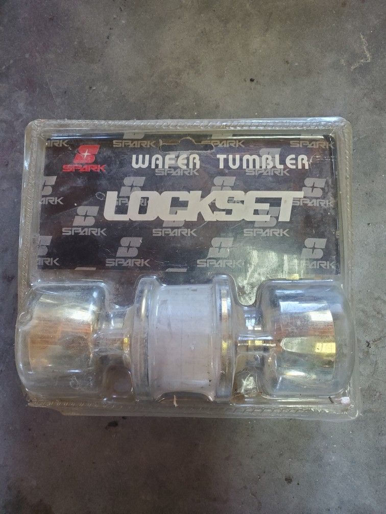 Locking Door Knob
