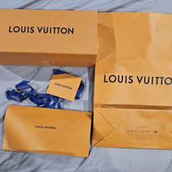 Autentic Louis Vuitton Stuff.