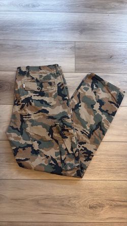 Levi’s Cargo Pants Green Camouflage