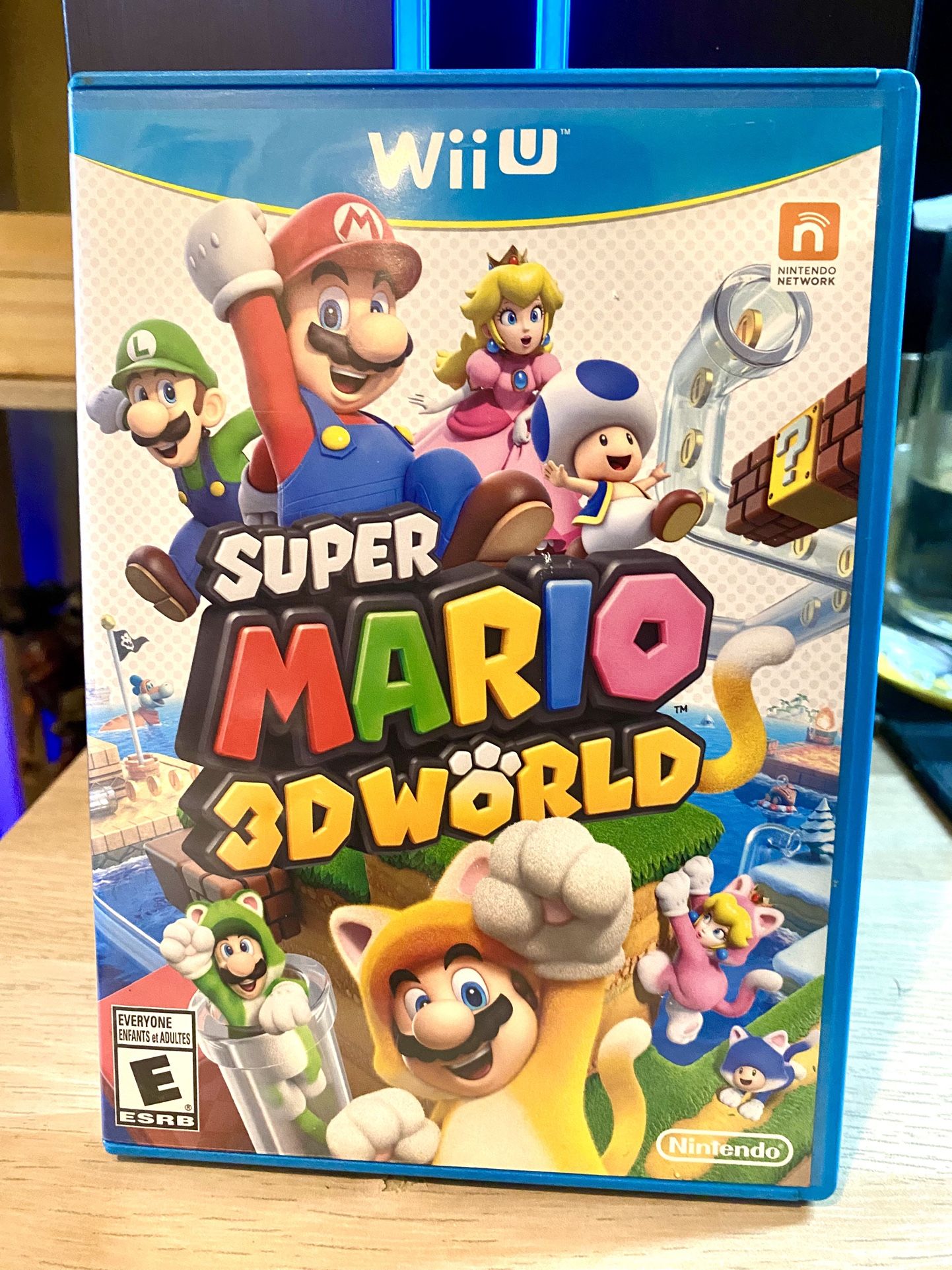 Super Mario 3D World (Nintendo Wii U, 2013)
