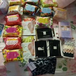 Facial Wipes/ And More