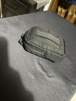 5.11 Glove pouch