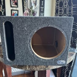 Awesome Ported 10"Subwoofer Thick and Well built 