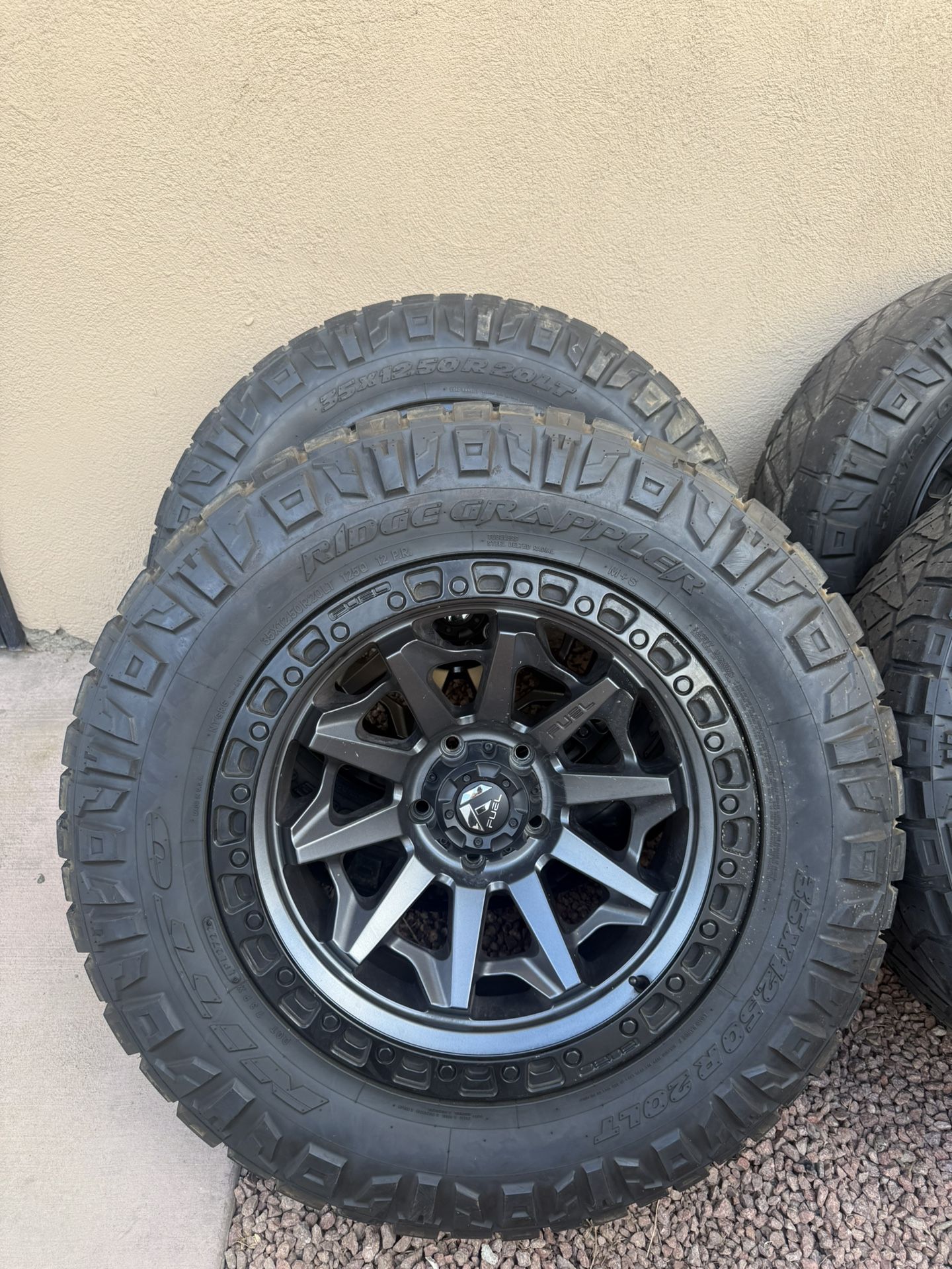 Fuel Wheels 35x12.50r20