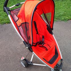 Quinny ZAPP Tricycle Stroller With Travel bag