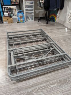 Queen Size Foldable Bed Frame