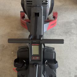Pro Flow exercises Machine 