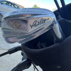 Starter set of Golf Clubs