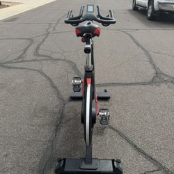 🚴‍♂️ Life Fitness IC7 Indoor Cycle Trainer  Stationary Bike