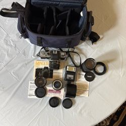 VINTAGE Minolta XE-5 Camera Set