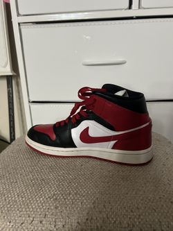 WMNS AIR JORDAN 1 MID