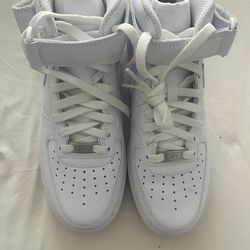 Wmns Air Force 1 ‘07 Mid size 9.5