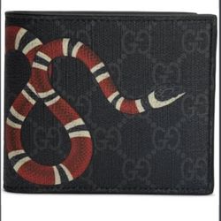 Gucci Wallet 150