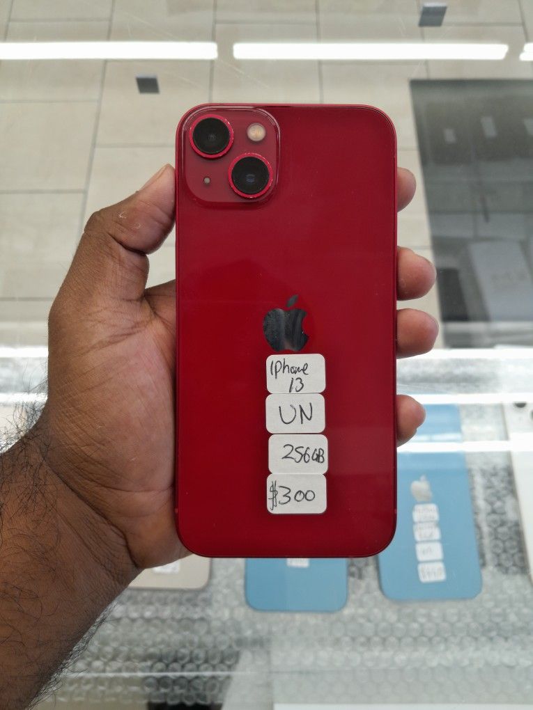 iPhone 13 | 256 GB | FACTORY UNLOCKED