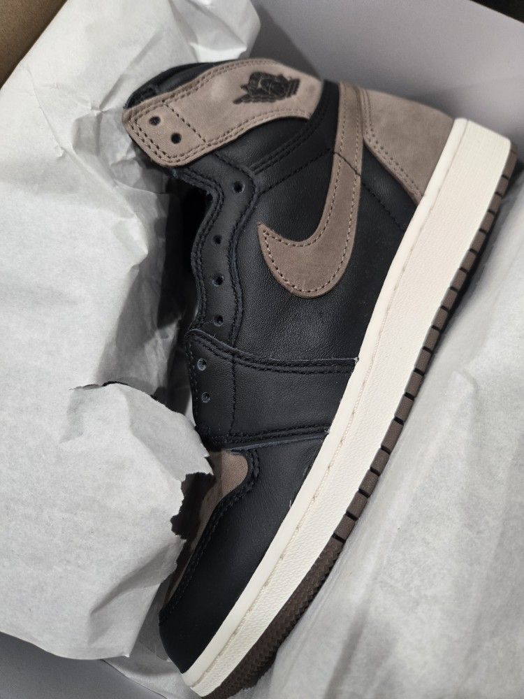 Jordan 1 Mocas 