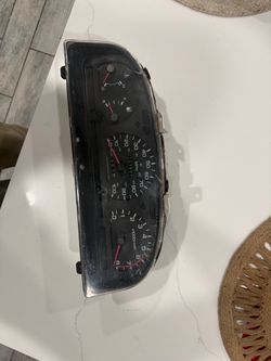 Nissan hardbody Cluster