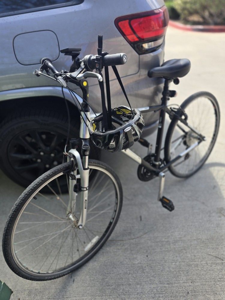 Trek Verve 2 Hybrid Bike – 20” / 51cm Frame – Excellent Condition