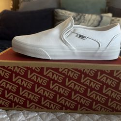 NEW~ All White VANS (Hard To Find!) ~ $60