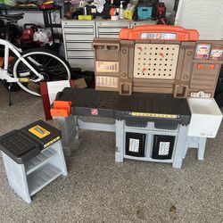 Step2 Pro Play Workshop & Utility Bench