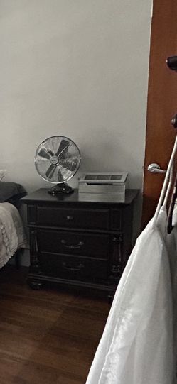 Real Cherry Wood Bedroom Set