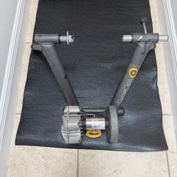 INDOOR BIKE TRAINER CycleOps