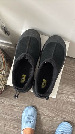 Men’s Ugg loafers