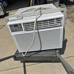 GE Window AC Unit