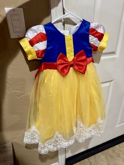Beautiful Snow White Gown/Costume 12-18 Months
