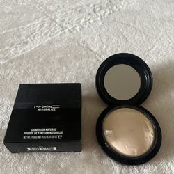 M.A.C. Mineralize Skinfinish Natural Face Powder 
