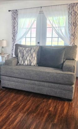 Love Seat Couch (Gray)