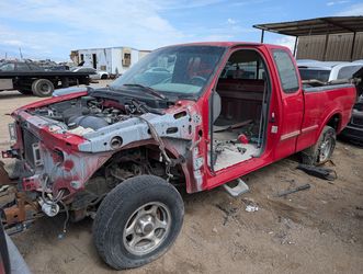 1997 Ford F150 PARTS @ U-Pull Auto Parts DD4501