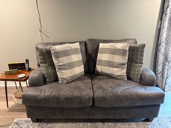 Darby 993 stationary loveseat  Darby Loveseat W: 67 D: 40.5 H: 38