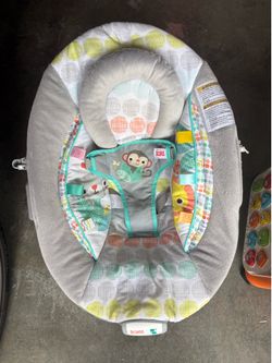 Baby bouncer
