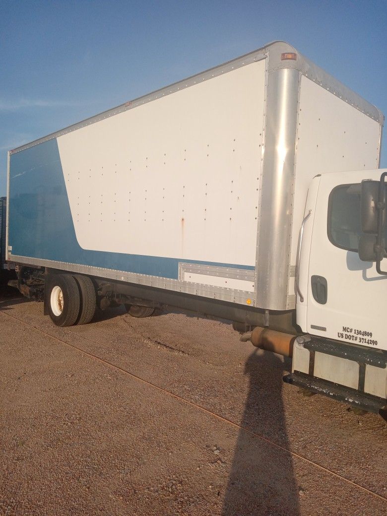 2005 Freightliner M2 business