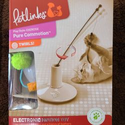 PetLinks Motorized Cat Toy