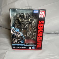 In Hand Transformers Studio Series 51 Deluxe Dark of the Moon Soundwave Figure