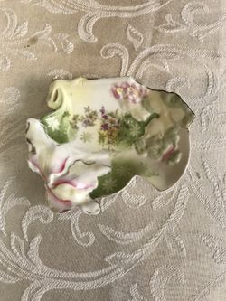 Vintage Porcelain Leaf Trinket Dish