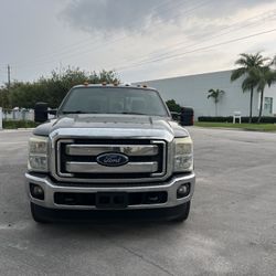 FORD SÚPER DUTY 350 DUALLY