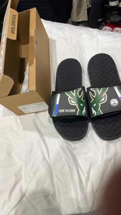 Size 10 new I slide mantra slipper