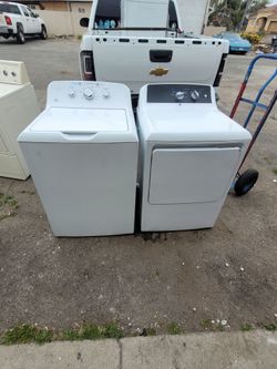 GE Washer and Gas Dryer Set