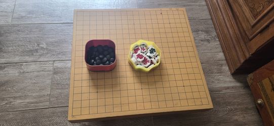 Traditional Asian Board Games: Go & Korean Chess w/ Thick Wooden Board