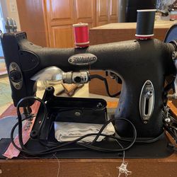 Vintage Sewing Machine-RESTORED