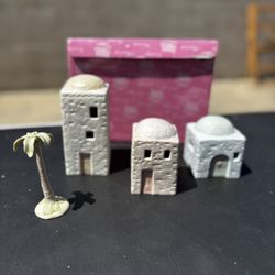 Precious Moments Figurines 