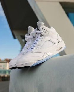 Metallic 5s white