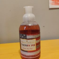 Maison De Base Cherry Lie Foaming Hand Wash 