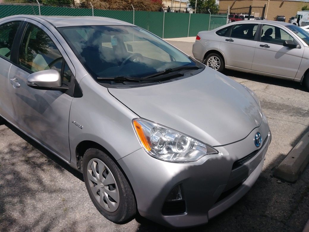 2014 Toyota Prius C