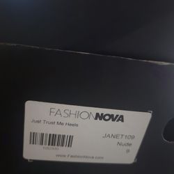Fashion Nova - Clear heels - nude