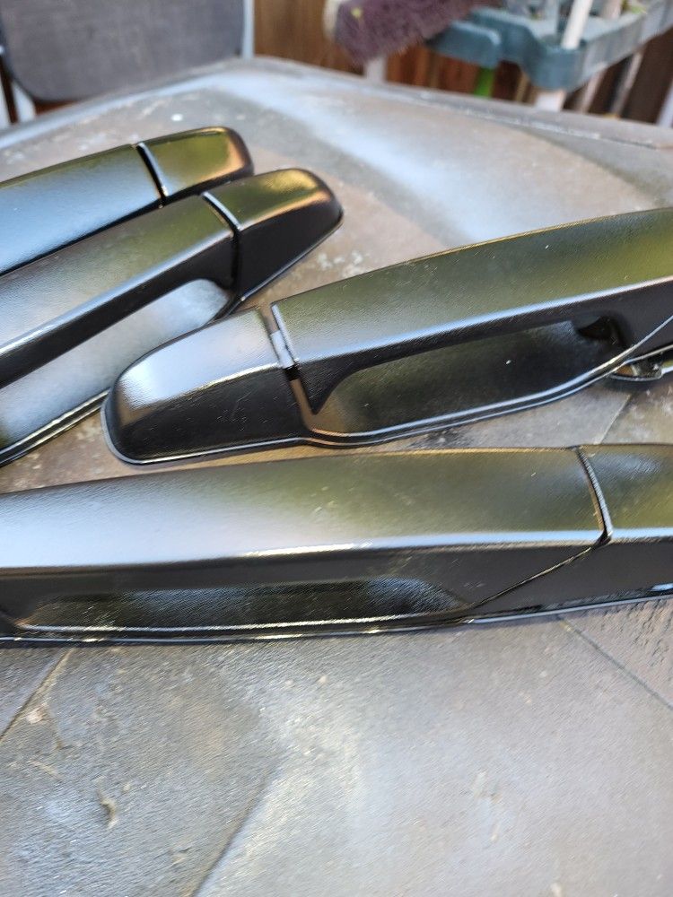 Gmc , Chevy door handles in excellent condition 